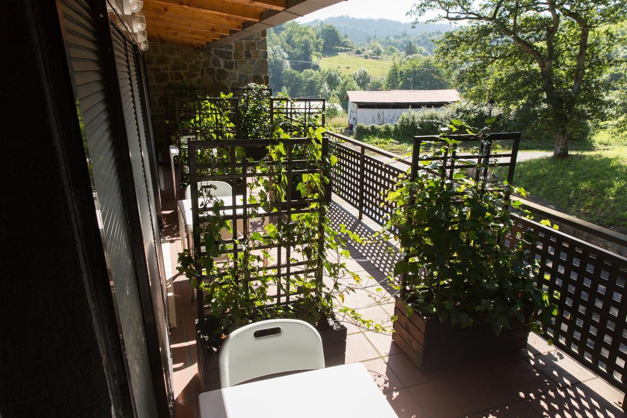 Estudios Ermitabarri Zeberio Extérieur photo