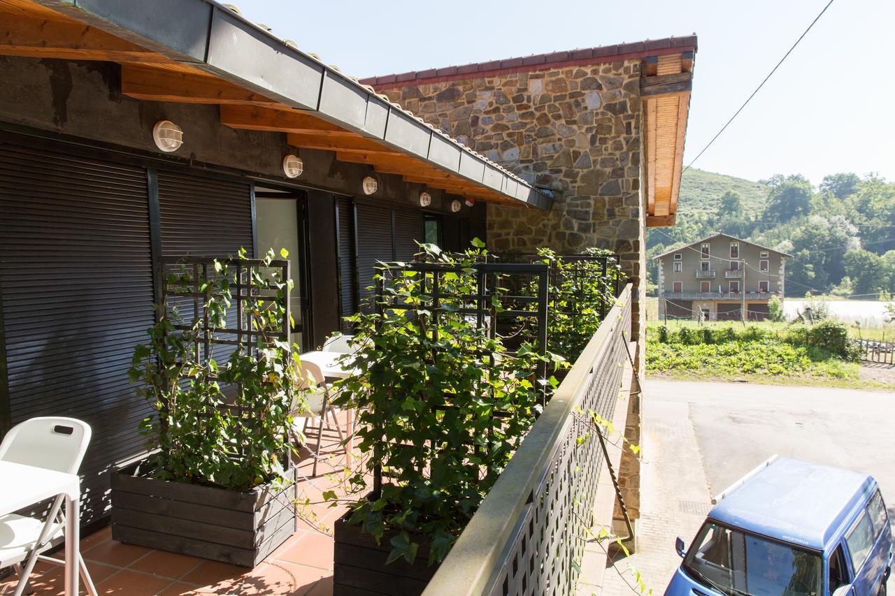 Estudios Ermitabarri Zeberio Extérieur photo