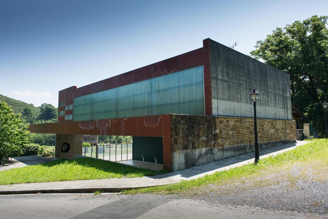 Estudios Ermitabarri Zeberio Extérieur photo
